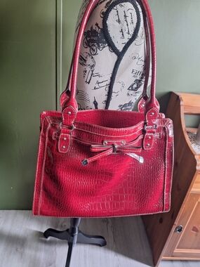 Liz Claiborne Red Croc-Embossed Shoulder Bag with Bow Accent